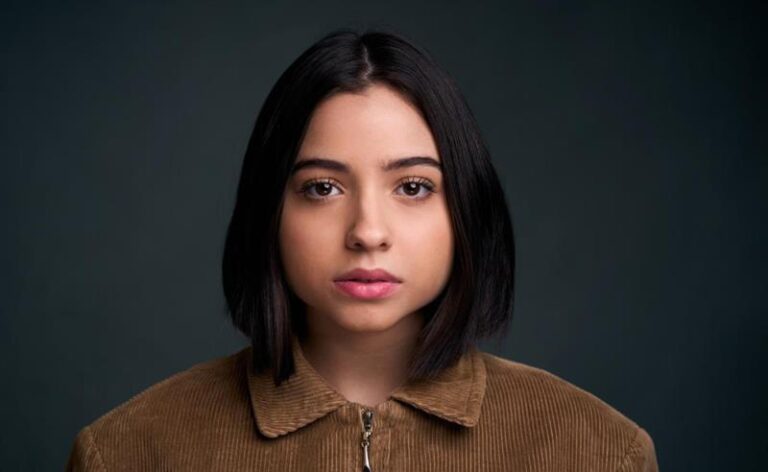 Isabella Daneluz assume protagonismo em nova fase da carreira nos palcos cariocas