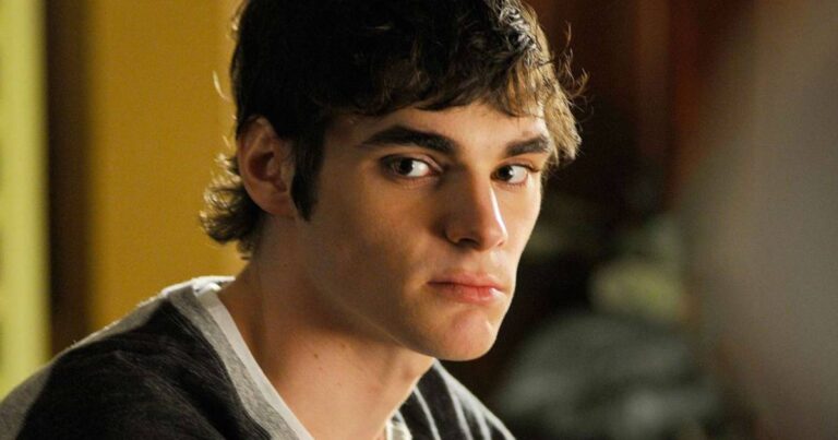 Ator RJ Mitte, de 'Breaking Bad', morre aos 34 anos nos Estados Unidos